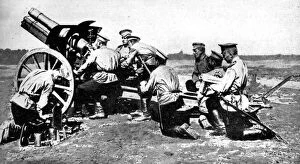Images Dated 30th January 2008: Russian Howitzer at practice fire, First World War, 1914