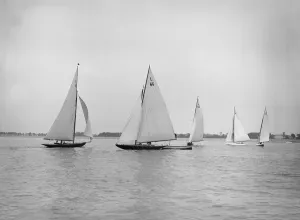 Start of One Ton Cup Race, Stokes Bay, 1913. Creator: Kirk & Sons of Cowes Start of One Ton Cup Race, Stokes Bay, 1913. Creator: Kirk & Sons of Cowes