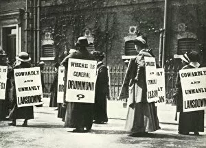 Edward Henry Carson Gallery: Suffragettes demonstrate outside a prison, London, 1914, (1947). Creator: Unknown
