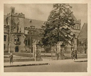 Cigarette Card Gallery: Tonbridge School, 1923