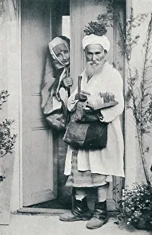Peddler Gallery: A Turkish pedlar, 1912. Artist: Sebah