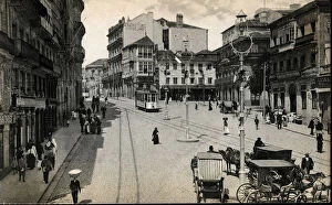Images Dated 20th March 2007: View of the Puerta del Sol de Vigo (Galicia), where trams and cabs are circulating, 1910