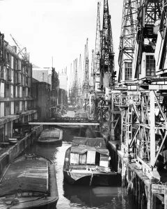 Cranes in the Pool of London 1930s Cranes in the Pool of London 1930s