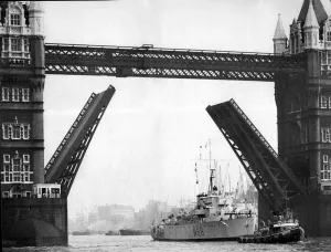 HMS Cheerful, Royal Navy minesweeper, going through Tower Bridge HMS Cheerful, Royal Navy minesweeper, going through Tower Bridge