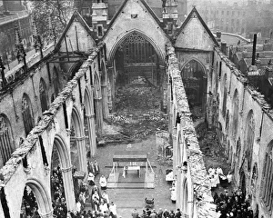 Mass at bombed Southwark Cathedral Mass at bombed Southwark Cathedral