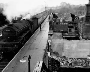 British Railway History Prints: Train passing through Potters Bar station