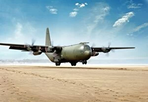 Hercules Gallery: C-130 Mk3 Hercules Transport Aircraft landing at Saunton Sands air strip
