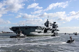Scenery Gallery: Hms Queen Elizabeth Leaves Portsmouth for Helicopter Trials
