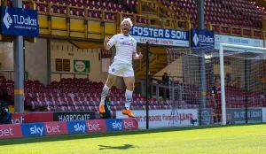 Craig Mackail-Smith celebrates Craig Mackail-Smith celebrates