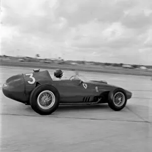 Images Dated 22nd January 2007: 1959 United States Grand Prix: Cliff Allison retired