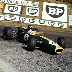 Images Dated 5th February 2010: 1967 Rouen F2 Grand Prix: Graham Hill, 4th position