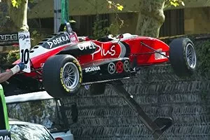 Images Dated 29th May 2004: Formula 3 Euro Series: The car of Nicolas Lapierre Team Signature Plus is craned away after a