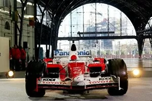 Images Dated 8th January 2005: Formula One Launch: Estacio de Franca, Barcelona, Spain, 8 January 2005