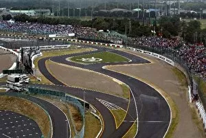 Images Dated 11th October 2003: Formula One World Championship: The crowd watch the action