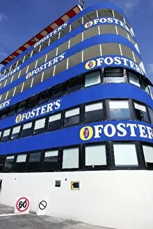 Fosters Gallery: Formula One World Championship: Fosters signage in the pits