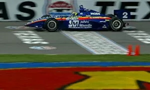 Images Dated 14th September 2002: Indy Racing League: Vitor Meira, BRA, Dallara, Chevrolet. Vitor Meira had the fastest time in