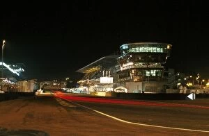 Images Dated 22nd August 2002: Le Mans: The racing goes on through the night: Le Mans 24 Hour Race - La Sarthe, France