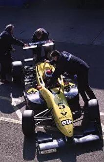 Images Dated 15th March 2000: Matt Davies, Promatecme Renault