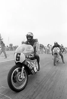 Images Dated 23rd February 2007: Motorbike Racing: Barry Sheene Suzuki: Motorbike Racing, Silverstone, England, Summer 1973