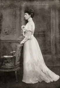 <b class=qtipBold><figcaption>Alexandra Of Denmark, 1844</figcaption></b><br><em>© Design Pics / Ken Welsh</em> Alexandra Of Denmark, 1844
