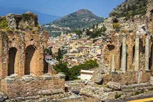 Archways and Pillars at Teatro Antico di Taormina in Taormina, Sicily, Italy Archways and Pillars at Teatro Antico di Taormina in Taormina, Sicily, Italy