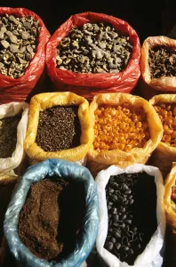 Images Dated 2nd January 2007: China, Lake Erhai Near Dali, Local Market At Wase, Dried Spices