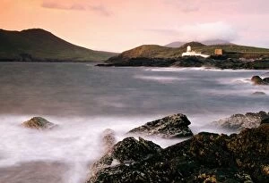 Images Dated 15th December 2007: Cromwell Point Lighthouse, Valentia Island, County Kerry, Ireland