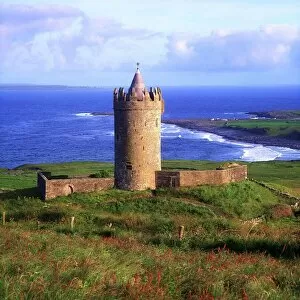 Defense Collection: Doonagore Castle, Co Clare, Ireland, 16Th Century Tower House Overlooking The Atlantic Ocean
