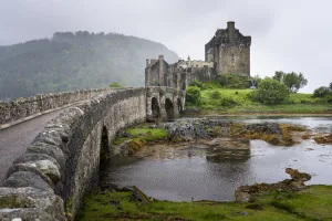 Eilean Donan castle and causeway near Kyle of Lochalsh, Scotland Eilean Donan castle and causeway near Kyle of Lochalsh, Scotland