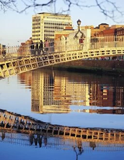 Ha penny Bridge, River Liffey, Dublin, Ireland, 19Th Century Bridge