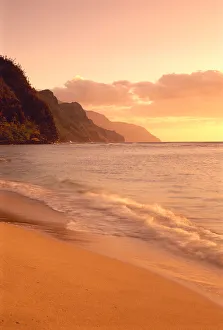 Hawaii, Kauai, Na Pali Coast, At Sunset From Kee Beach, Golden Skies And Sand C1533 Hawaii, Kauai, Na Pali Coast, At Sunset From Kee Beach, Golden Skies And Sand C1533