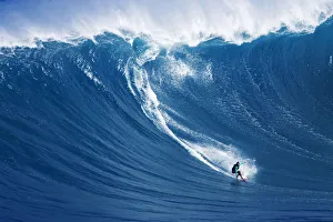 Hawaii, Maui, Yuri Farrant Surfs Huge Wave At Jaws, Aka Peahi Hawaii, Maui, Yuri Farrant Surfs Huge Wave At Jaws, Aka Peahi