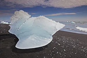Vatnajokull National Park Gallery: An iceberg beached after coming from the Vatnajokull icecap, Iceland