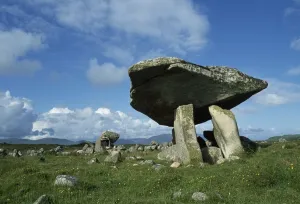 Images Dated 27th October 2008: Kilclooney, Co Donegal, Ireland; Dolmen