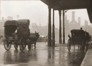 Lantern slide of the American Interchange. Photograph of horse and coach arriving at the depot entrance in Montreal Lantern slide of the American Interchange. Photograph of horse and coach arriving at the depot entrance in Montreal