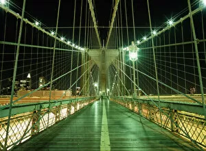 Images Dated 4th April 2007: Looking Along Walkway On The Brooklyn Bridge At Night