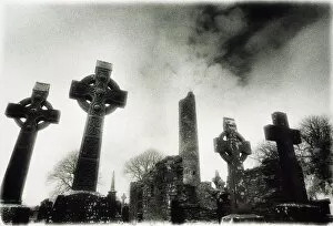Images Dated 20th December 2007: Monasterboice, Co Louth, Ireland, Monastic Ruins