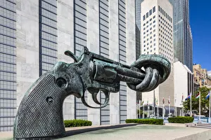 Non-Violence sculpture by Swedish artist Carl Fredrik Reutersward, United Nations Headquarters in New York City Non-Violence sculpture by Swedish artist Carl Fredrik Reutersward, United Nations Headquarters in New York City