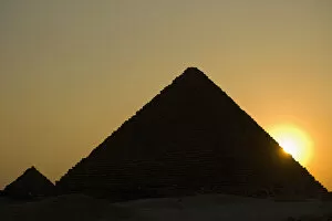 Images Dated 9th November 2008: Detail Of The Pyramids At Dusk
