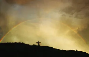 Images Dated 8th July 2005: Rainbow Over Angel On Hill