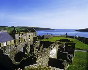 Images Dated 23rd March 2007: Ruins Of A Fort, Charles Fort, County Cork, Kinsale, Republic Of Ireland
