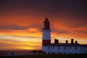 Images Dated 24th December 2011: Souter Lighthouse at Sunset; Whitburn, Tyne And Wear, England