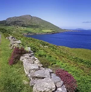 Images Dated 20th March 2007: Stone Wall On A Coast, Allihies, County Cork, Republic Of Ireland