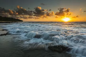 Images Dated 8th January 2014: Sunrise And Surf On The East Coast Of Kauai; Kauai, Hawaii, United States Of America