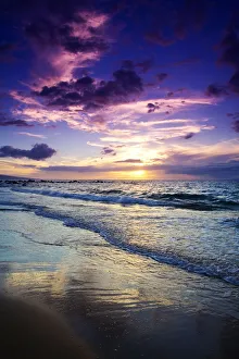 USA, Hawaii Islands, Maui, Mokapu Beach; Wailea, Sunset USA, Hawaii Islands, Maui, Mokapu Beach; Wailea, Sunset