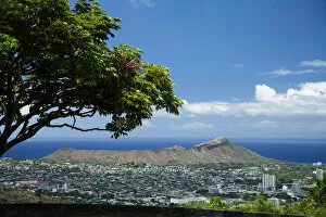 Images Dated 27th May 2008: USA, Hawaii, Oahu, Waikiki, Diamond Head And Waikiki Seen From Tantalus; Tantalus