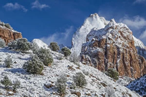 Images Dated 21st March 2016: Peaks in winter, Zion National Park, Utah