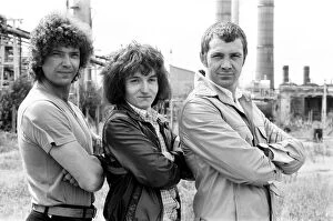 18 year old script writer Stephen Lister meets the stars of The Professionals