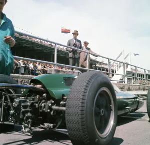 1962 British Grand Prix race held at Aintree, Liverpool 1962 British Grand Prix race held at Aintree, Liverpool