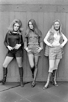 1970's Fashion: Shorts. January 1971 71-00161-011 1970's Fashion: Shorts. January 1971 71-00161-011